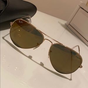 Aviator Styled Ray-Bans Gold🔥